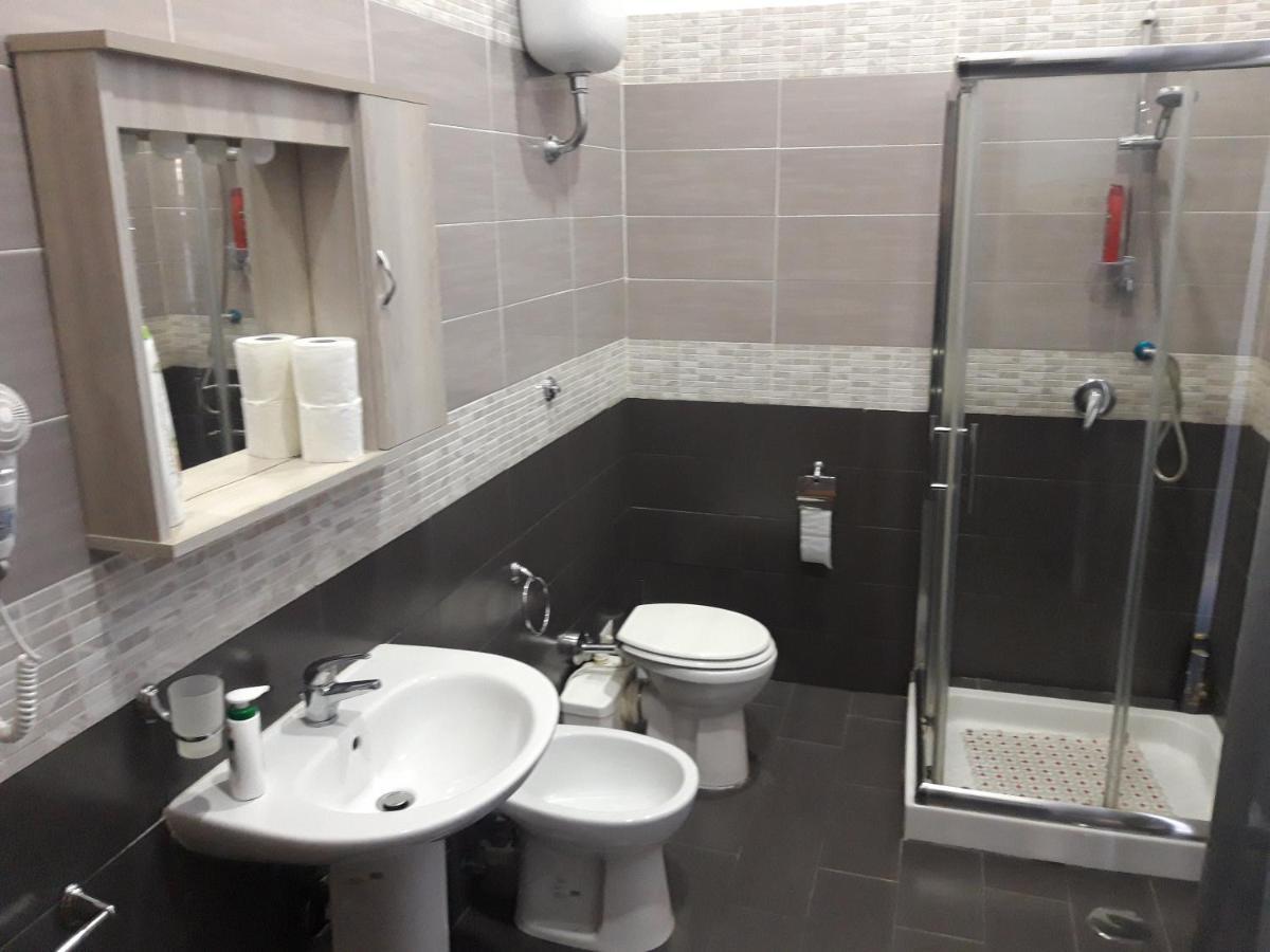 Double Room Private Bathroom